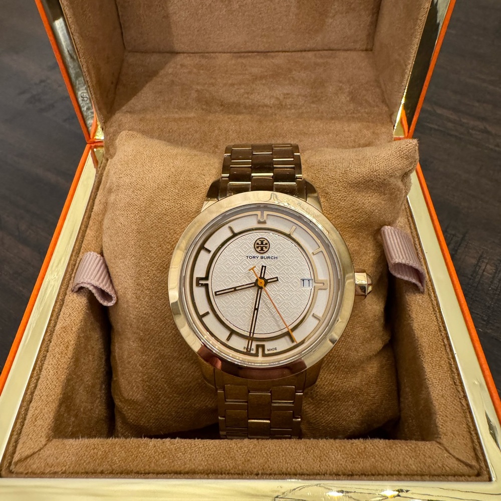 NEEDS REPAIR Tory Burch Watch
